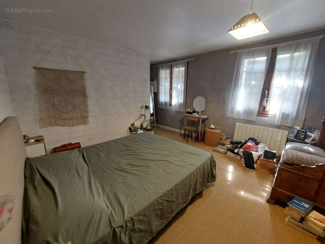 Maison 182 m² à Monts  - photo 8