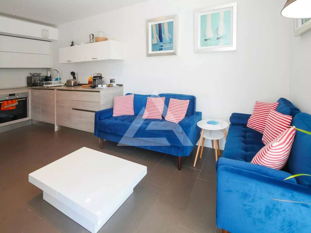 Appartement à CAP-D'AIL