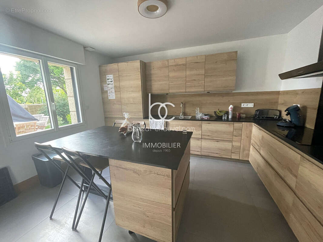 Maison traditionnelle rénovée sur sous-sol complet enterré - AMBON - photo 2