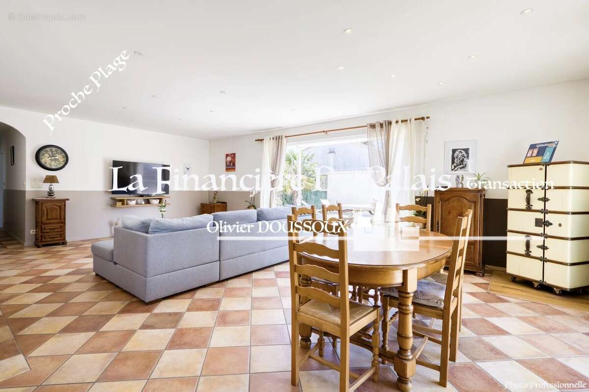 Maison à MESCHERS-SUR-GIRONDE