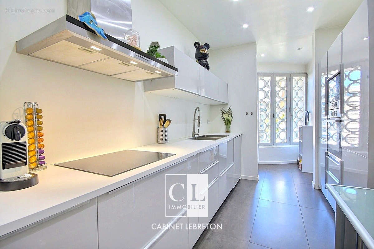 Appartement à MARSEILLE-8E