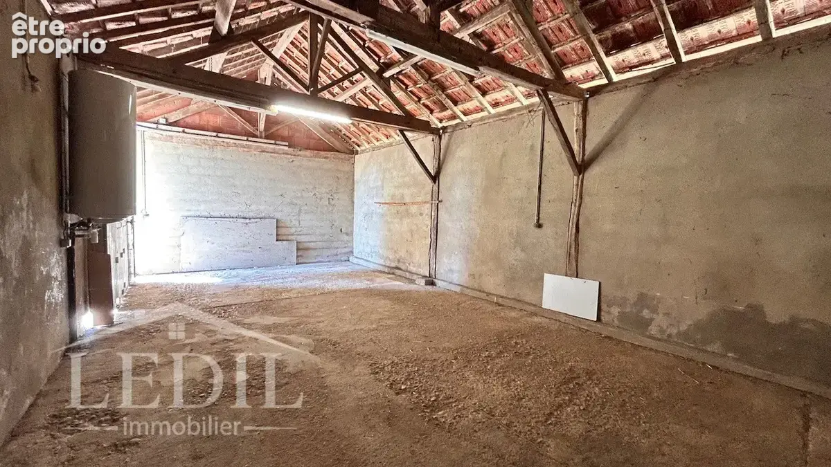 Maison à restaurer plain pied avec garage - photo 5