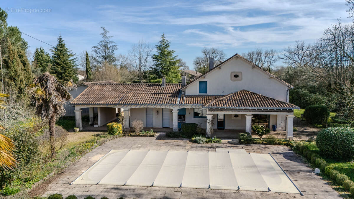 Maison à SAINT-LAURENT-DES-HOMMES