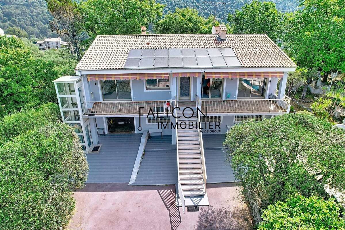 Maison à TOURRETTE-LEVENS