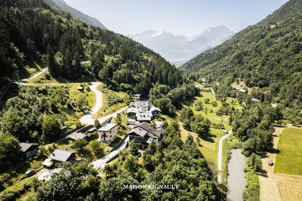 Maison à VILLAROGER