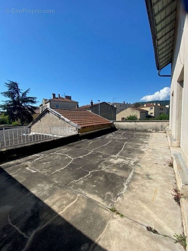 Appartement à GUILHERAND-GRANGES