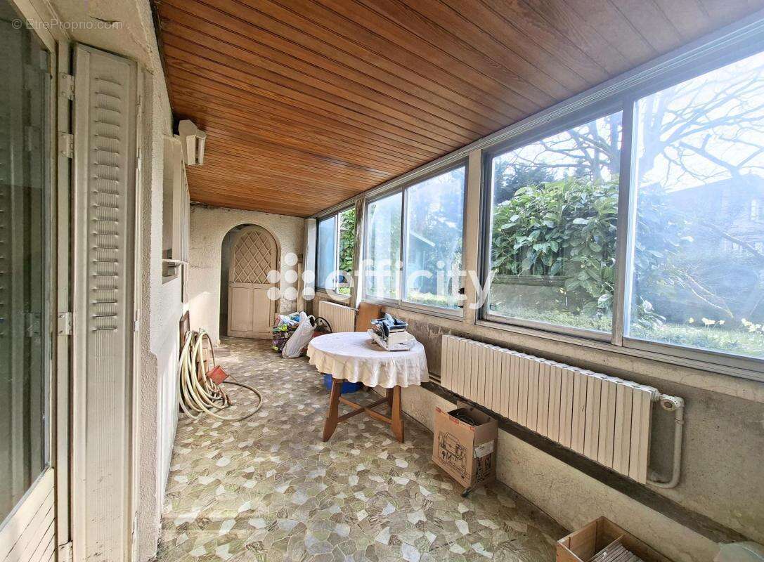 Maison à GARCHES