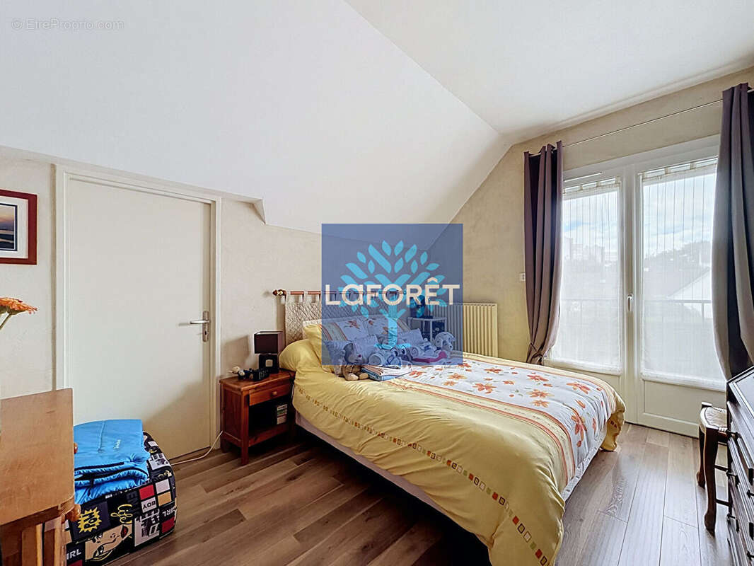Maison 125 m² à Elancourt  - photo 8