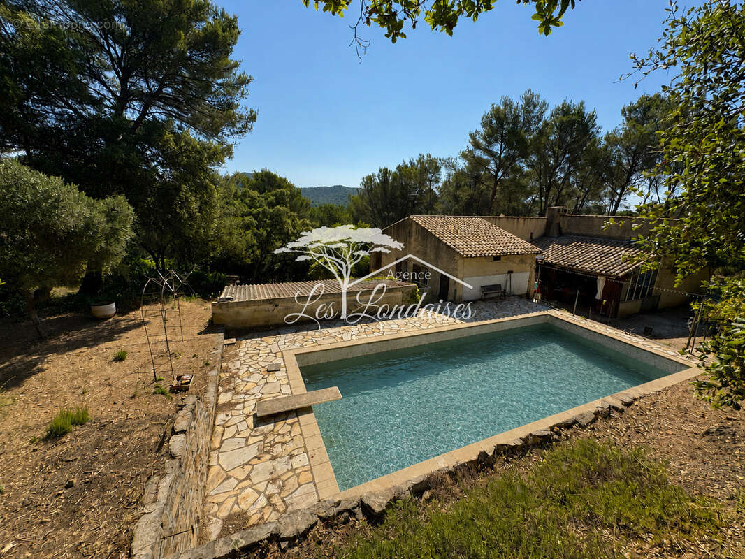 Maison à LA LONDE-LES-MAURES