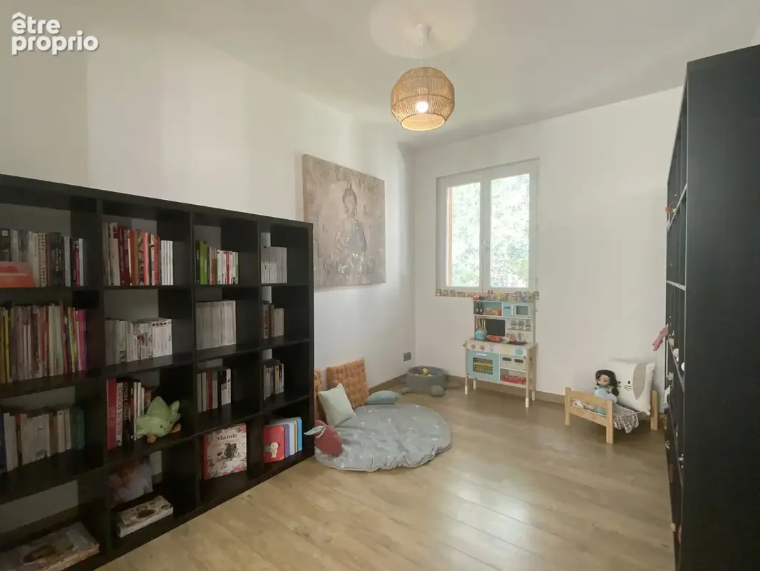 Maison atypique dans un cadre verdoyant avec piscine. - photo 14