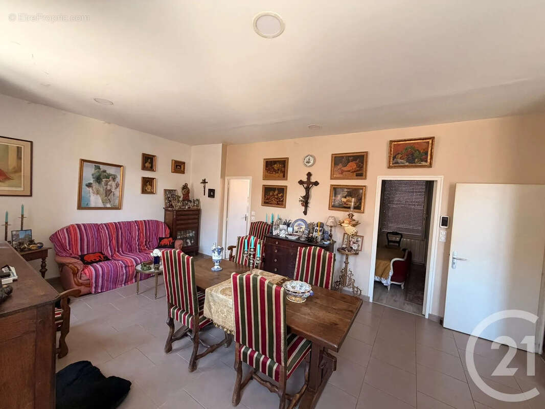 Maison à CHATEAUNEUF-VAL-DE-BARGIS