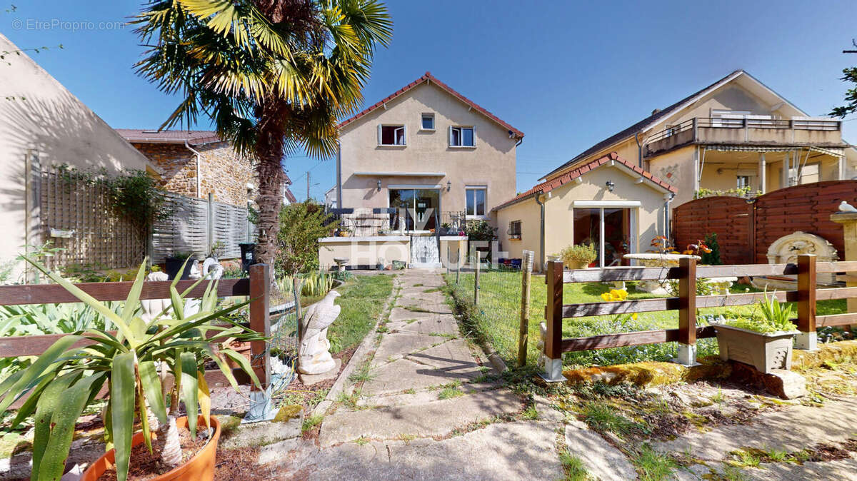Maison à ERMONT