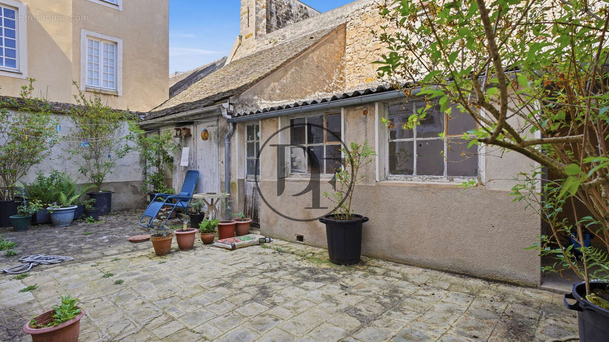 Appartement à FONTAINEBLEAU