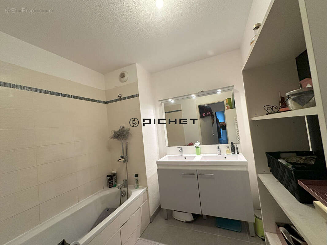 Appartement à VILLENAVE-D'ORNON