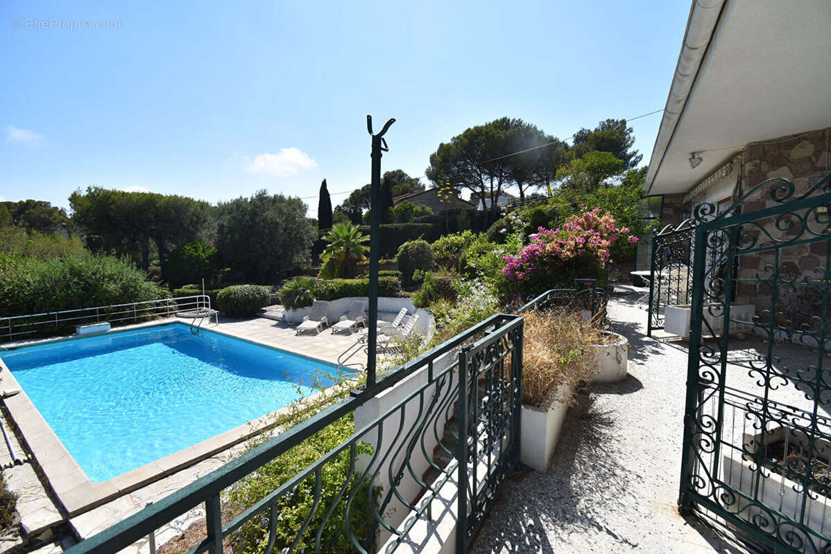 Maison à SAINT-RAPHAEL