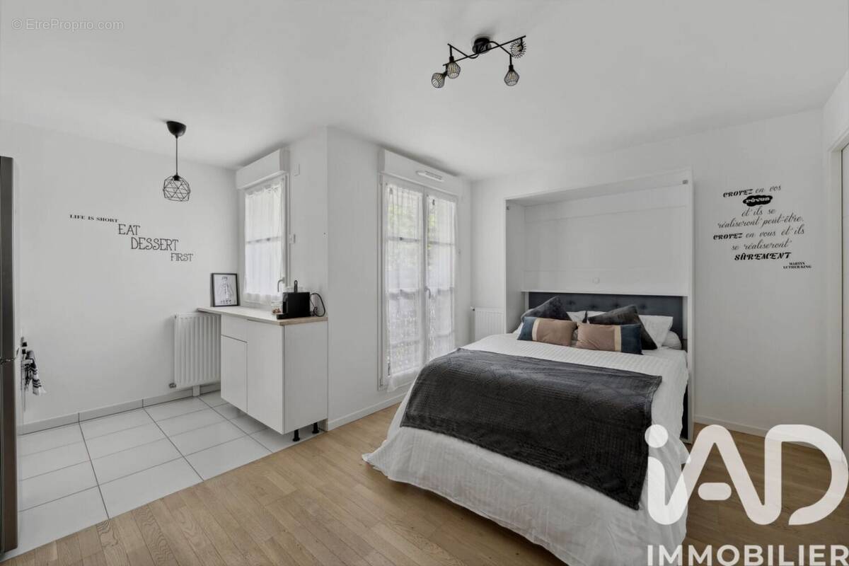 Photo 1 - Appartement à CLAMART