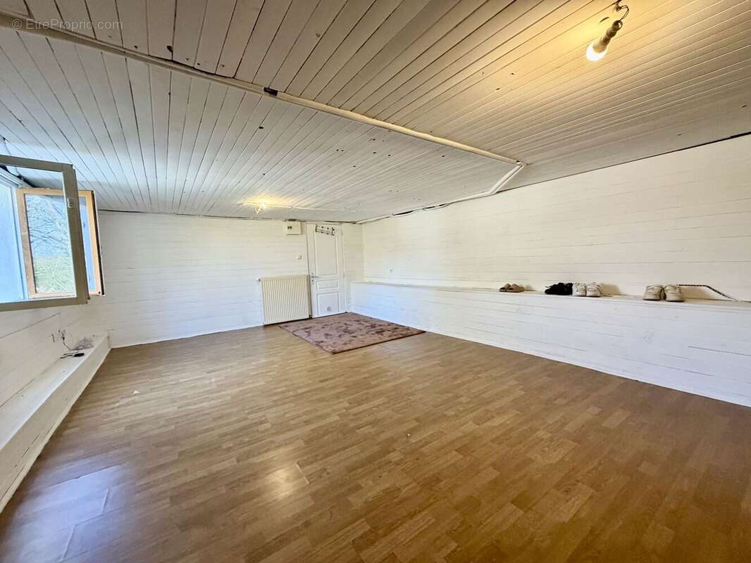 Maison à LA SALVETAT-SAINT-GILLES