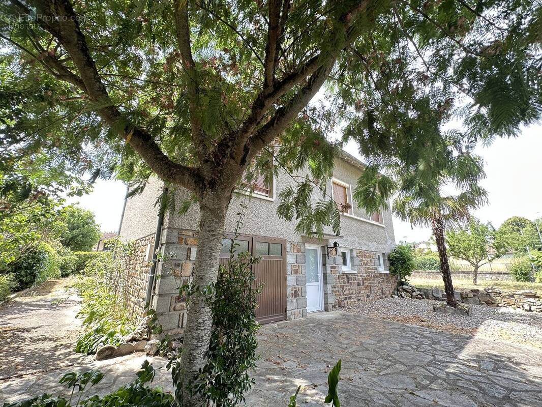 Maison à MAURS
