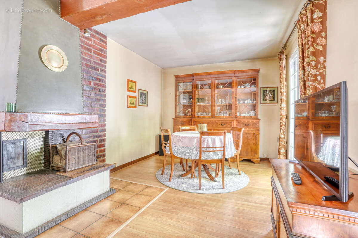 Maison à JOUY-EN-JOSAS