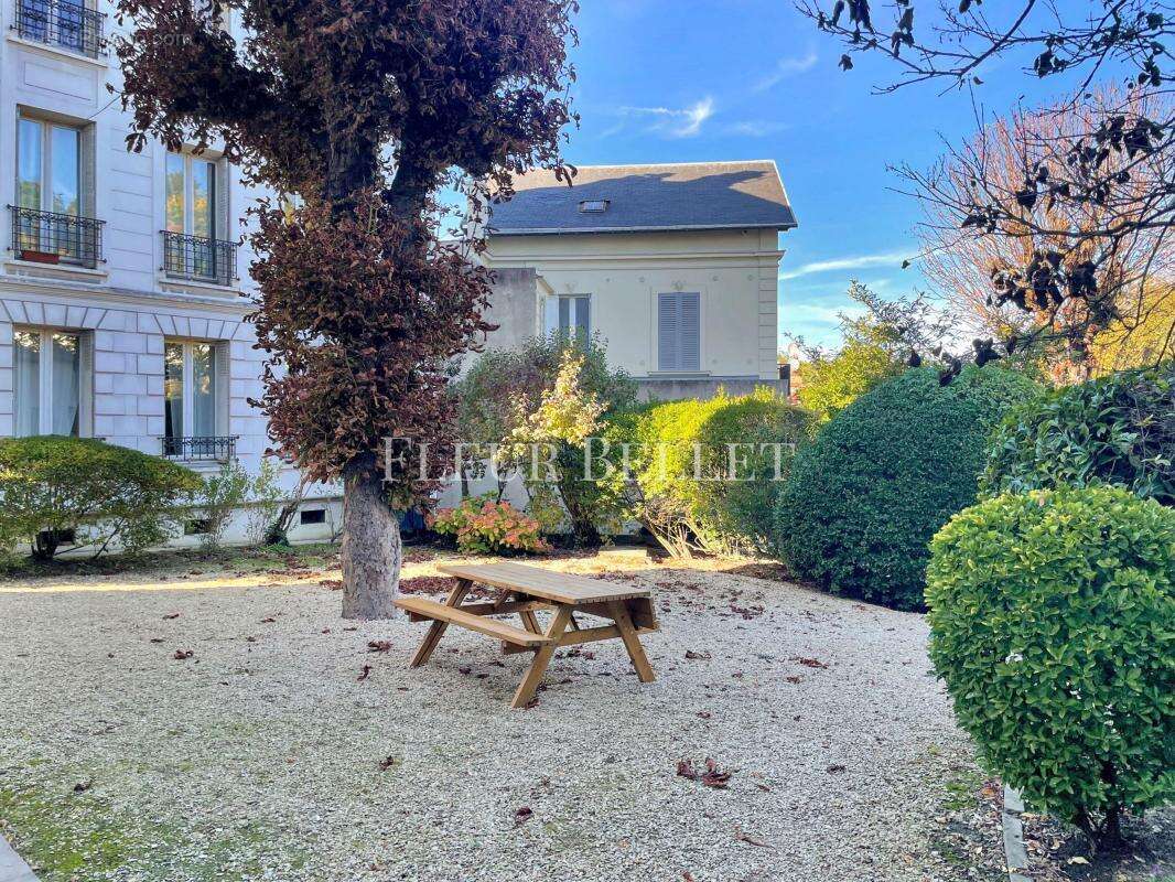 Appartement à SEVRES