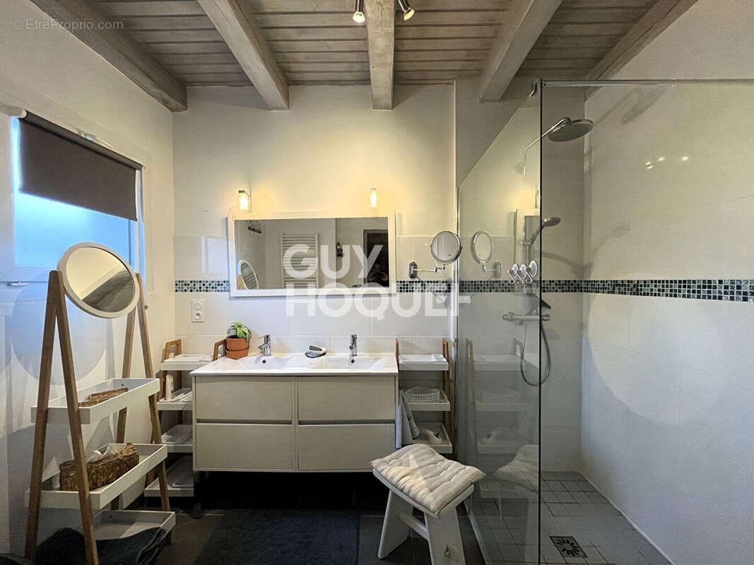 Maison à LE BOIS-PLAGE-EN-RE