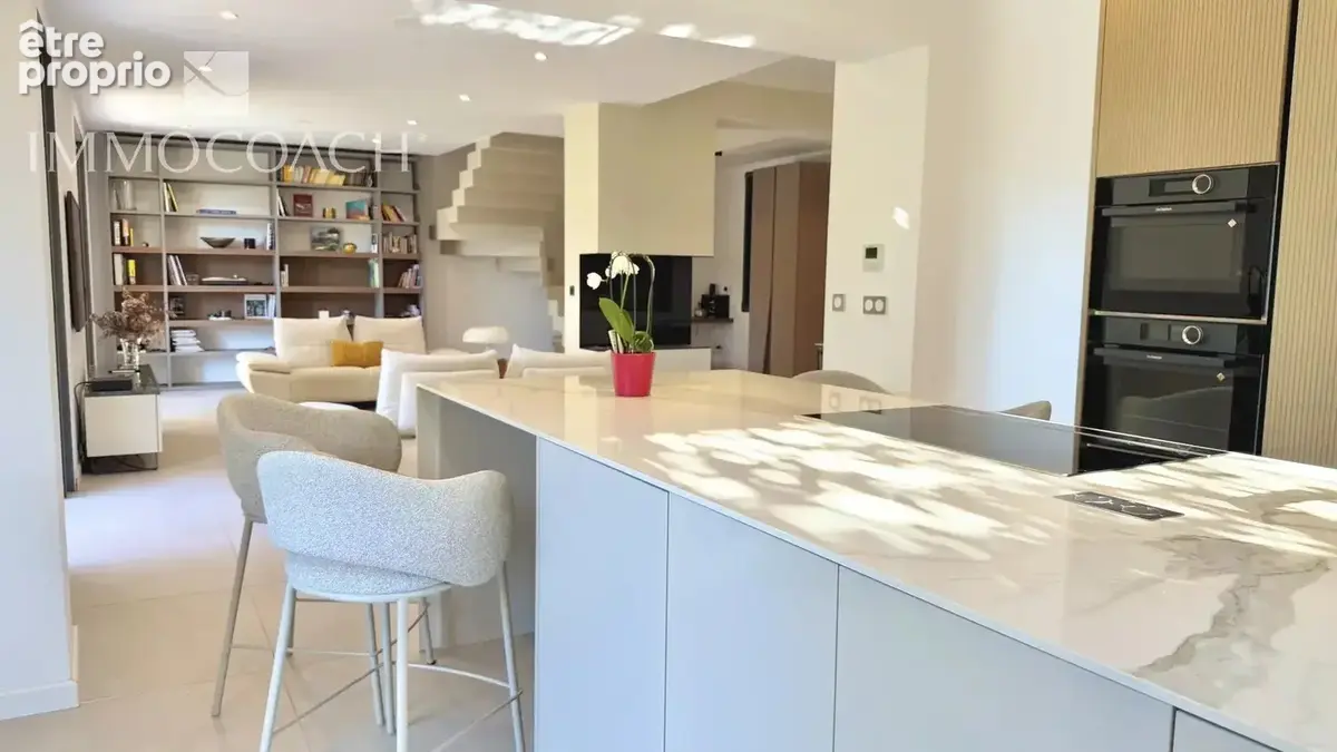 Très belle maison proche des commerces à Hyères - photo 8
