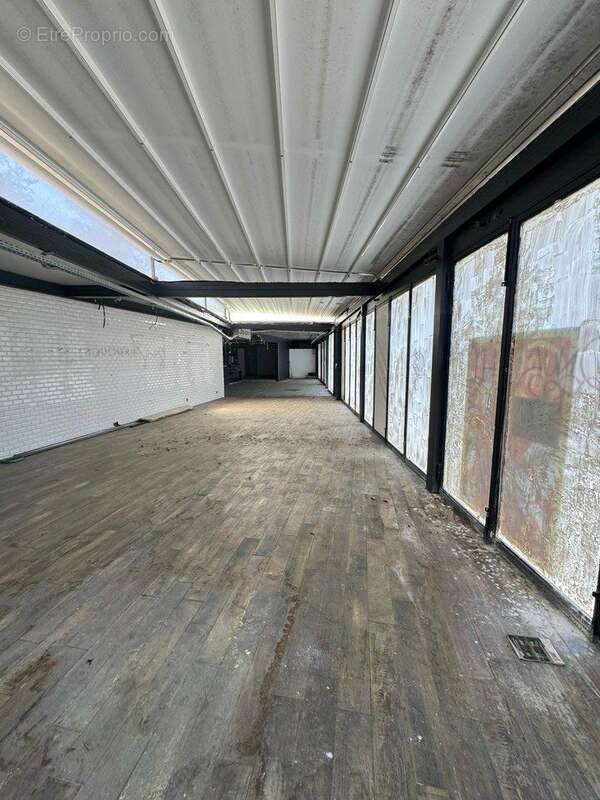 Autre à MARSEILLE-9E