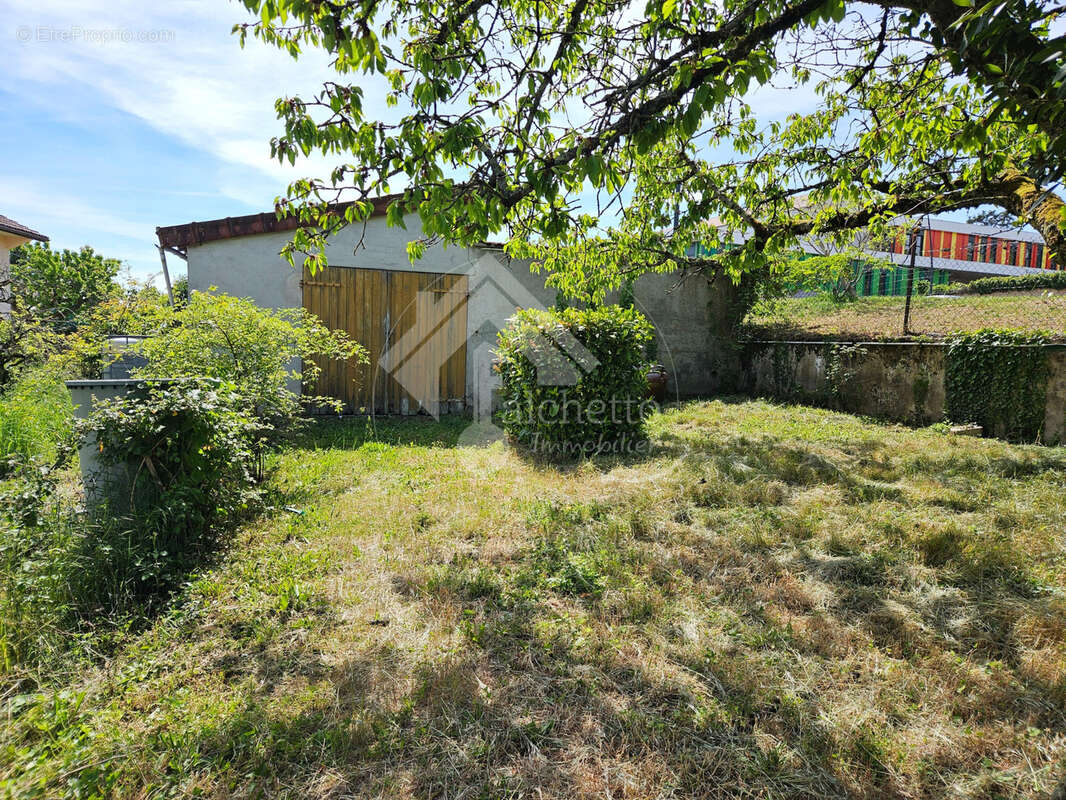 Maison à DOMPIERRE-SUR-BESBRE
