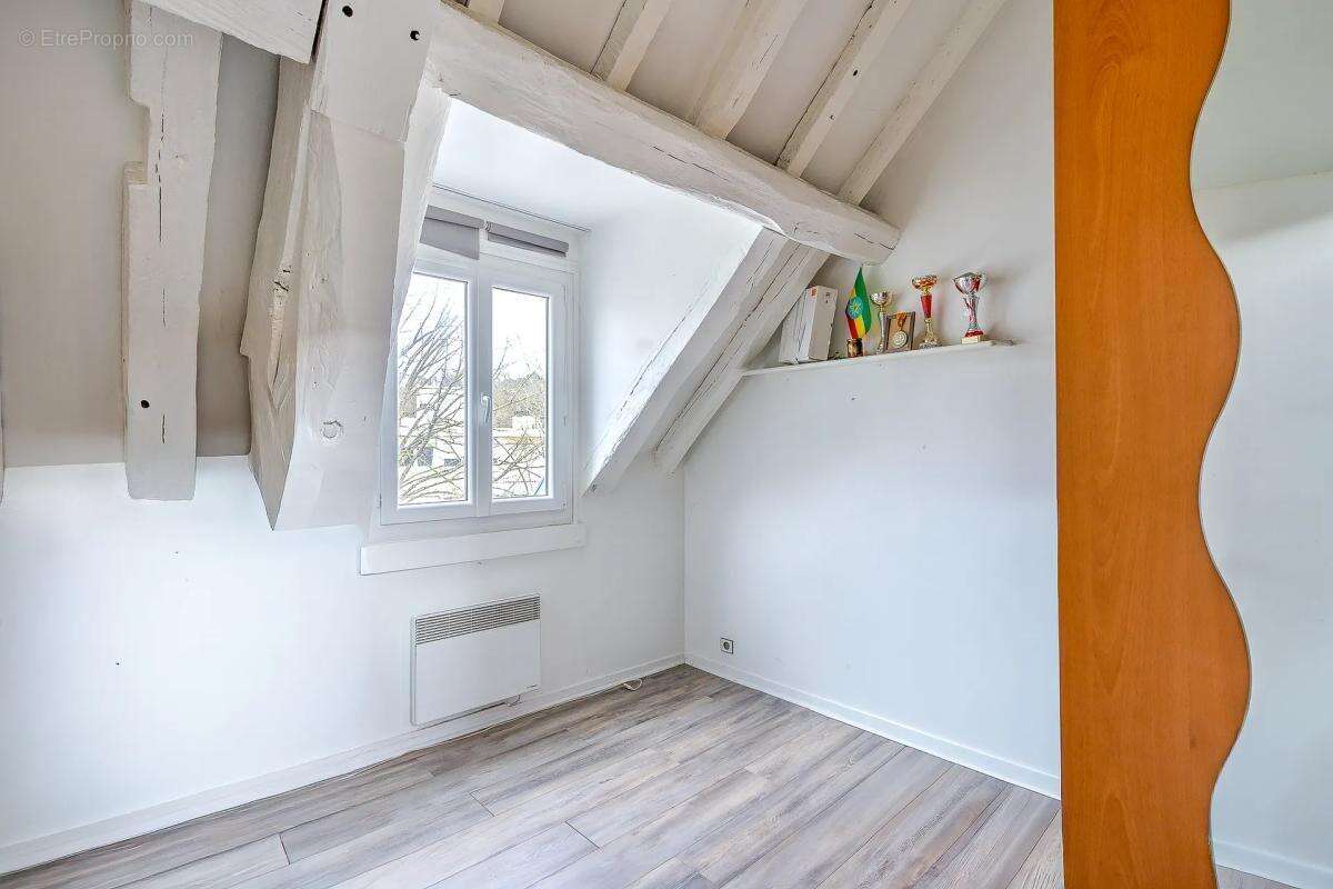 Maison à LE PLESSIS-ROBINSON