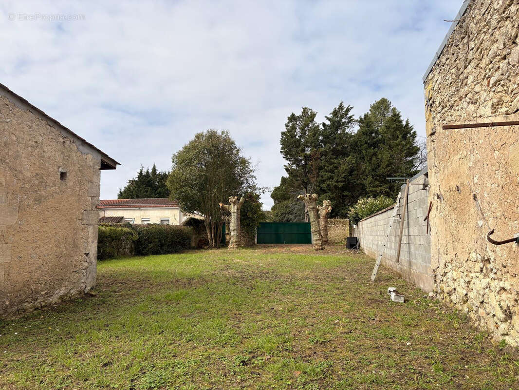 Maison à PORTETS
