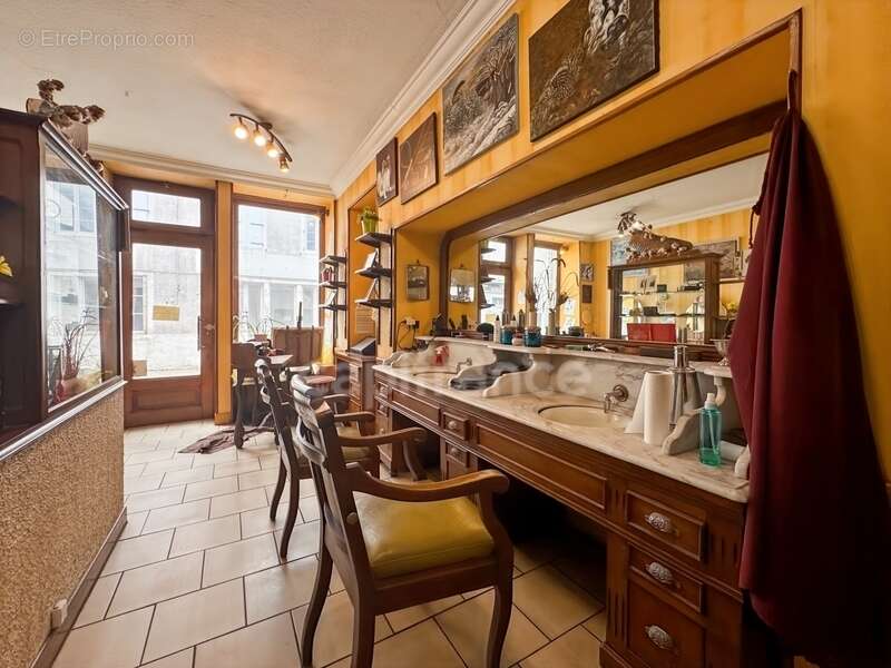 Commerce à CHATILLON-EN-BAZOIS