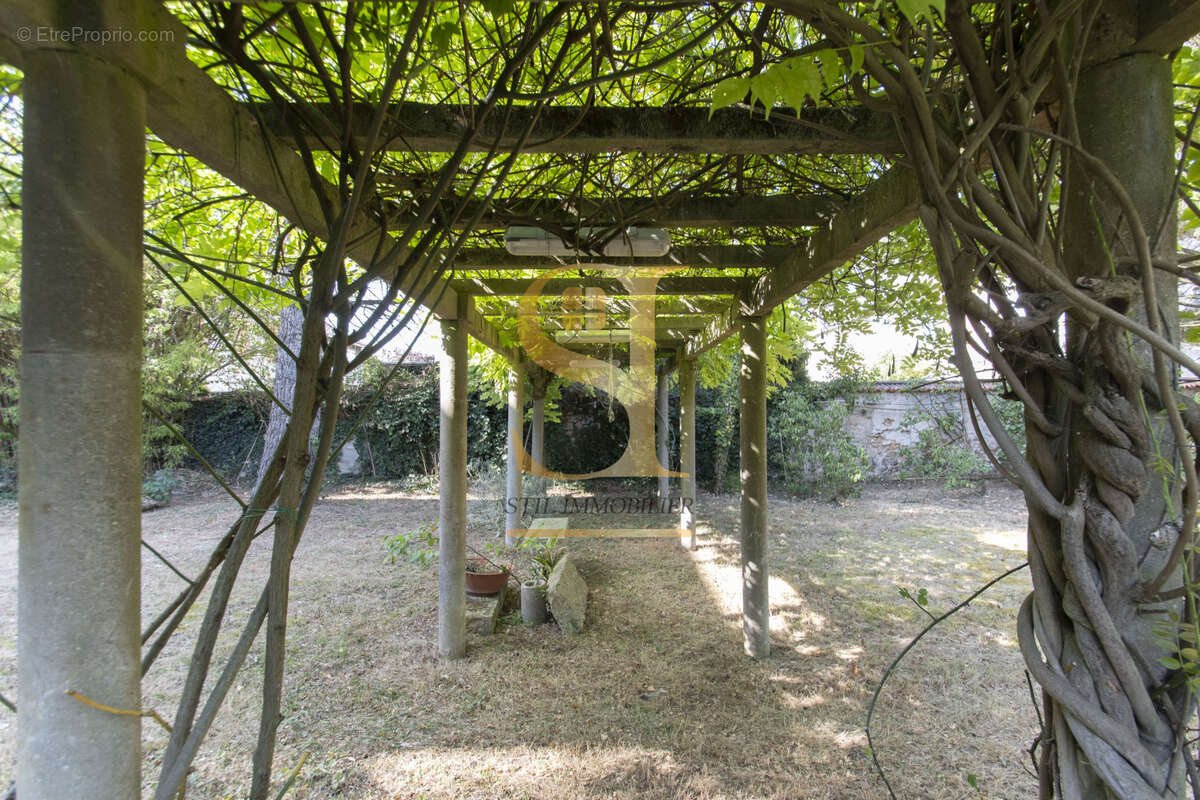 Maison à JUVISY-SUR-ORGE