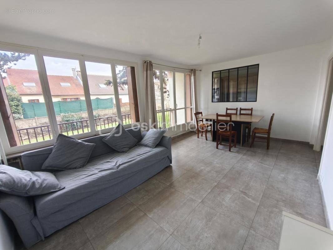 Appartement à ROSNY-SOUS-BOIS