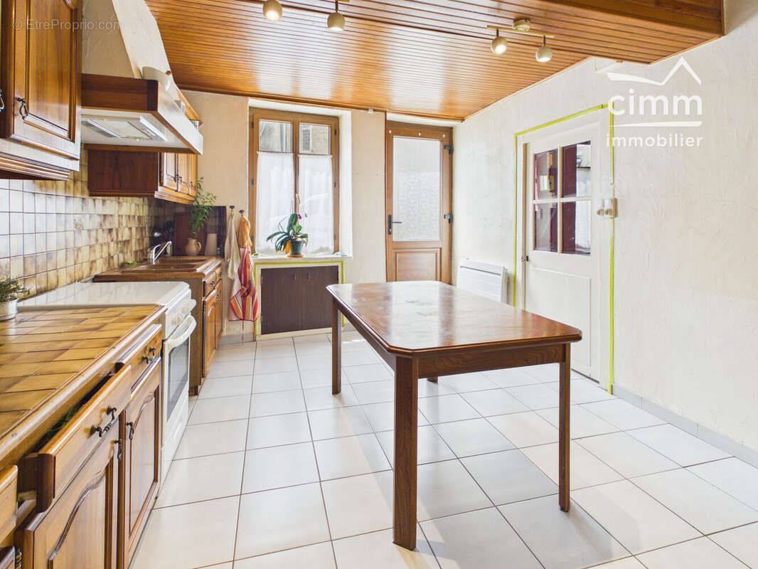 Maison 80 m² à Tullins  - photo 5
