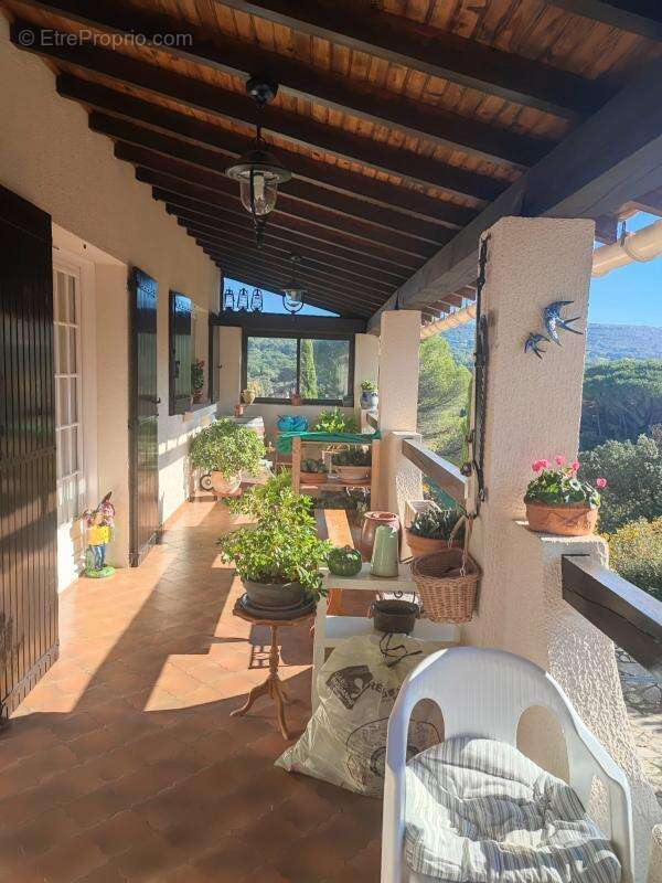 Maison à BAGNOLS-SUR-CEZE