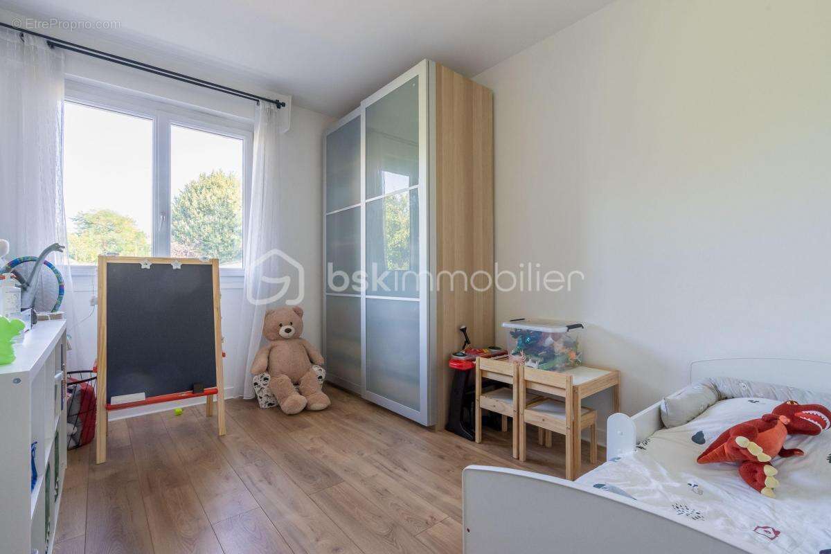 Appartement de 3 pièces avec cave et parking à Livry-Gargan - 68m2 - photo 8