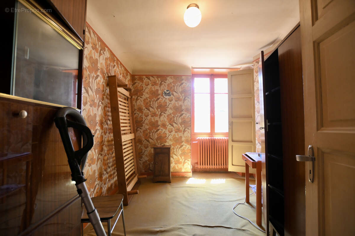 Maison à L'ISLE-SUR-SEREIN