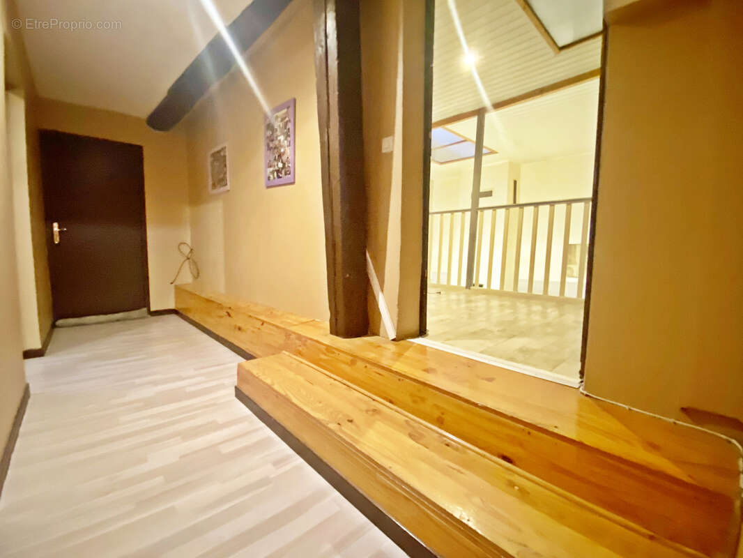 Maison à MENIL-LA-HORGNE