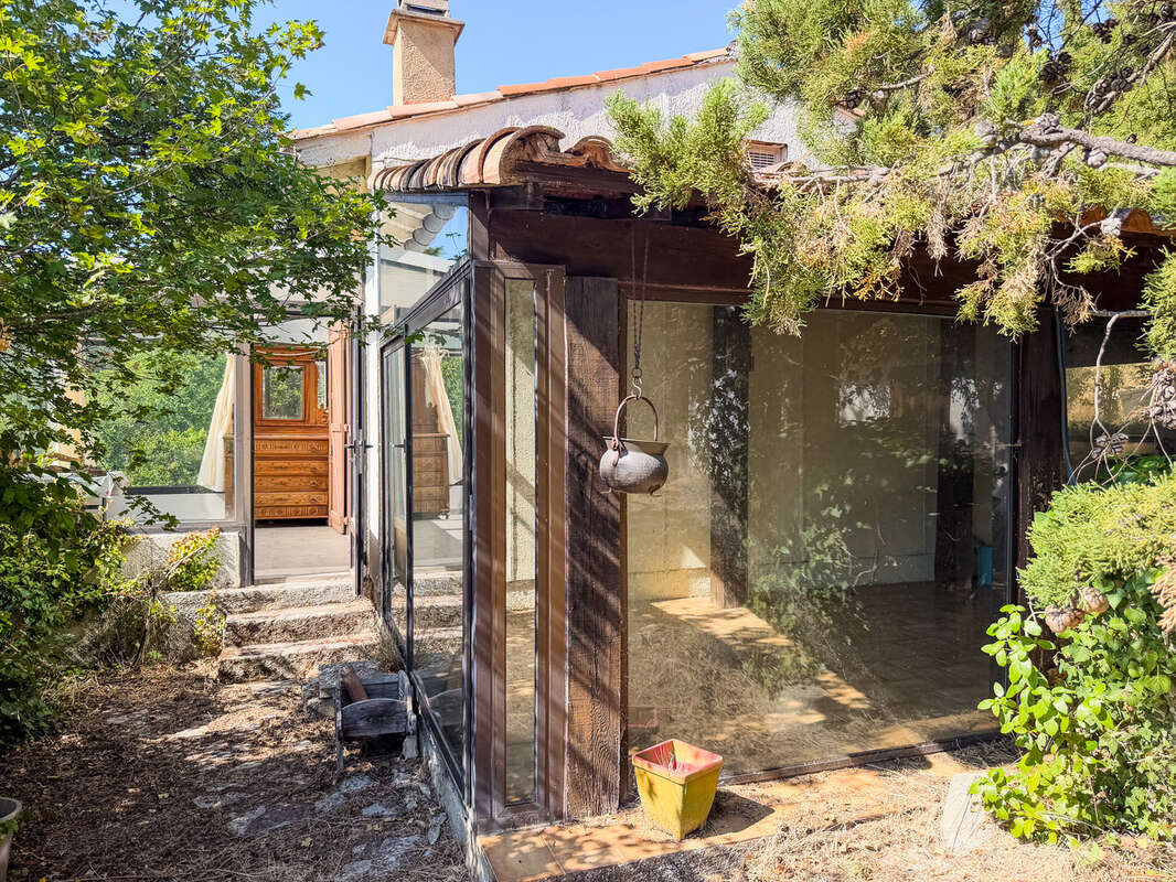 Maison T4 de 70 m2 avec terrain de 1 117 m2 - photo 4