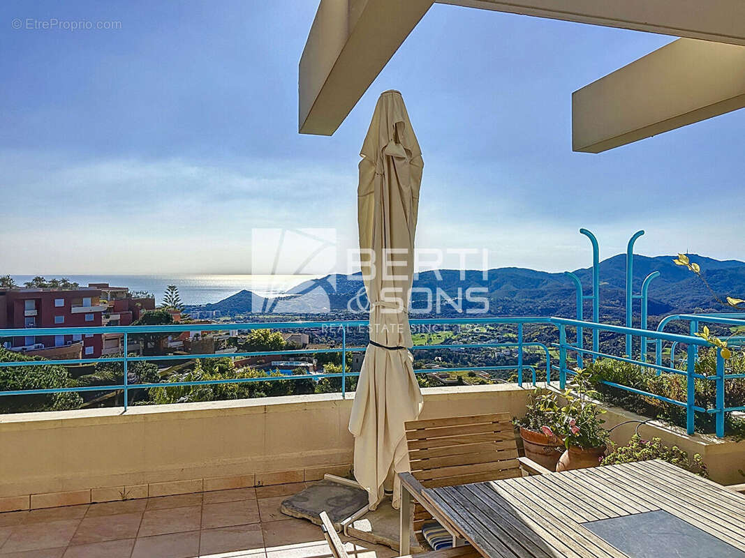 Appartement à MANDELIEU-LA-NAPOULE