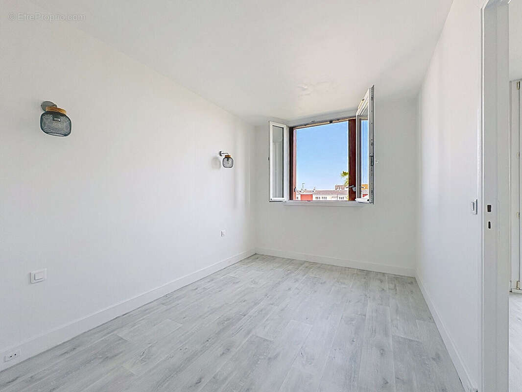 Appartement à ROMAINVILLE