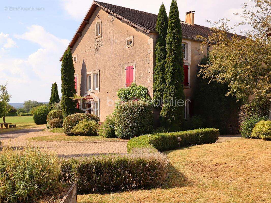 Maison à FOUGEROLLES