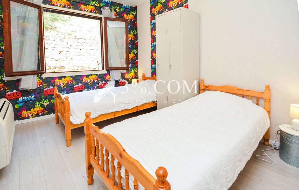 Maison à LES SALLES-DU-GARDON