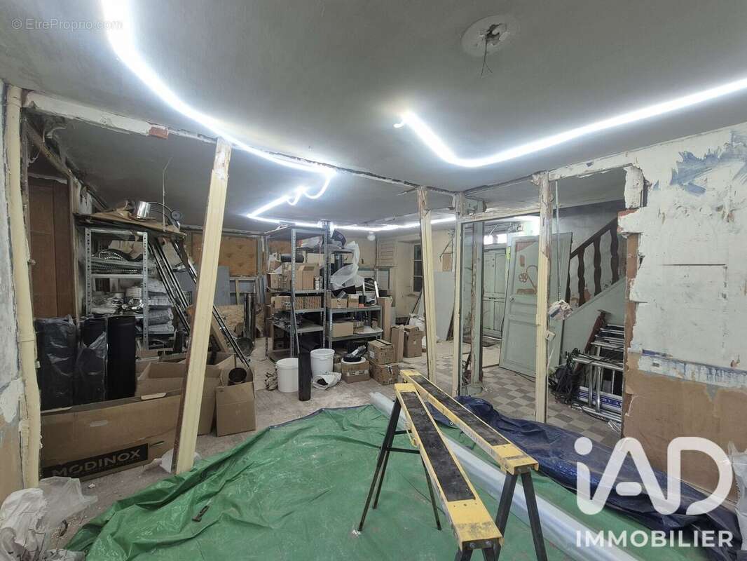 Maison 150 m² à Vernet-La-Varenne  - photo 3