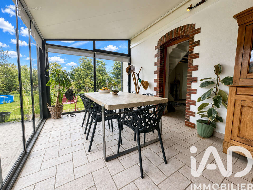 Maison 114 m² à Saint-Vincent-Sterlanges  - photo 9