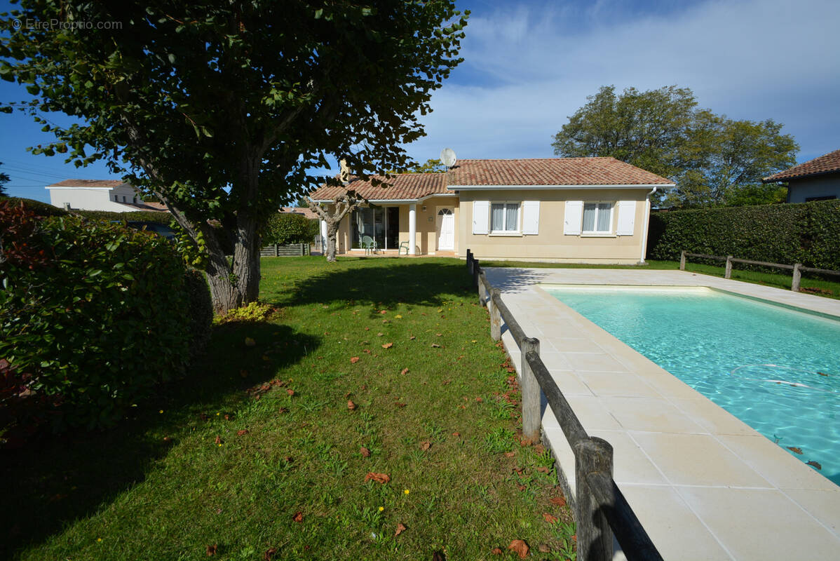 Maison à LACANAU