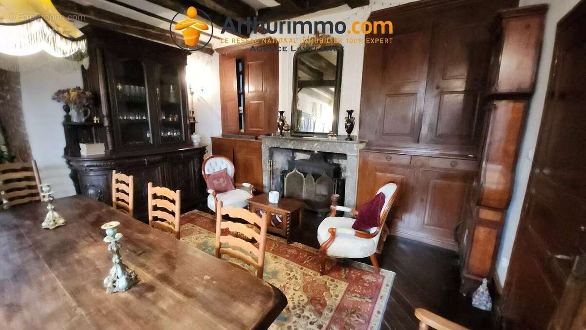 Exceptionnelle maison de 4 chambres 205m2 au centre de Mirepoix. - photo 13