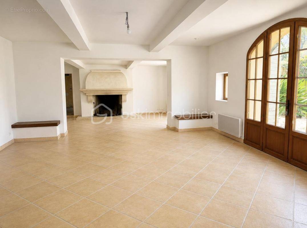 Maison à LA VALETTE-DU-VAR