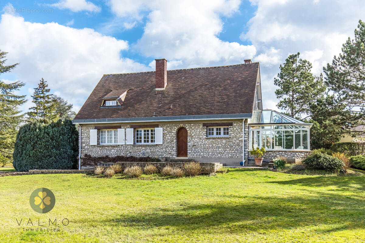 Maison à COURGENT