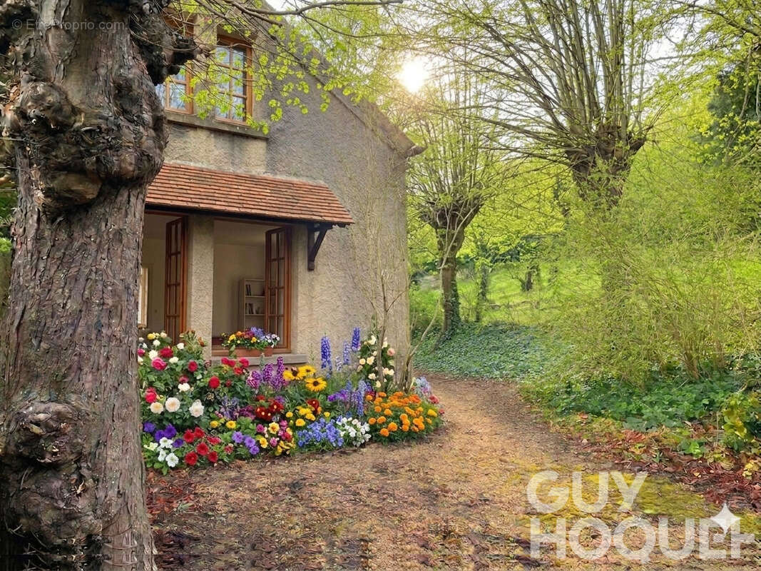 Maison à AUFFREVILLE-BRASSEUIL